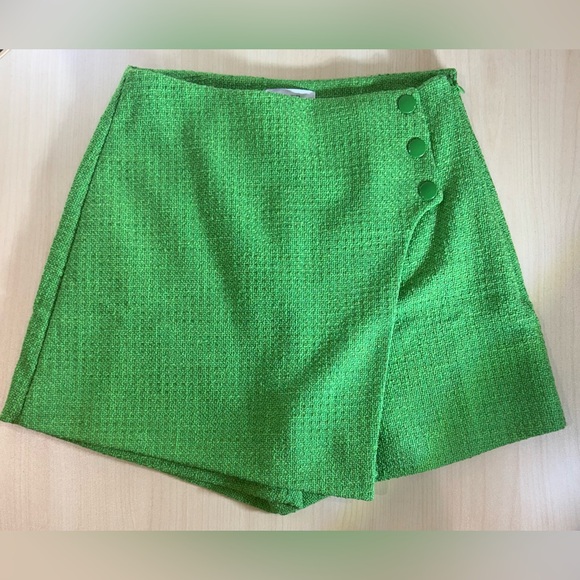 & Other Stories Dresses & Skirts - & Other Stories | Green Textured Women's Skort size 4